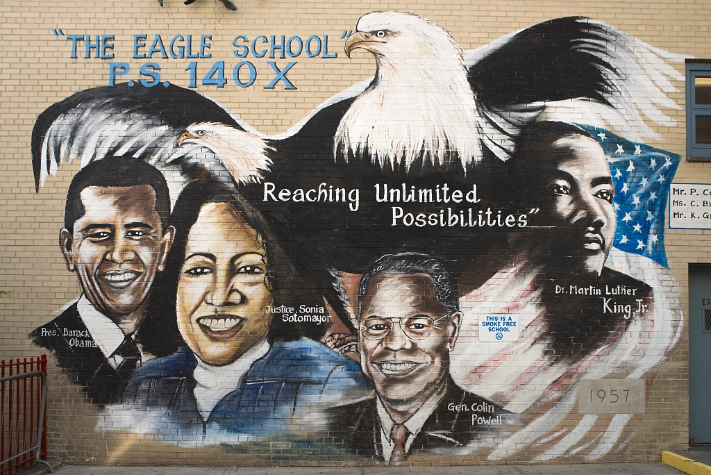 Mural with eagle, MLK, Obama and more in the Bronx