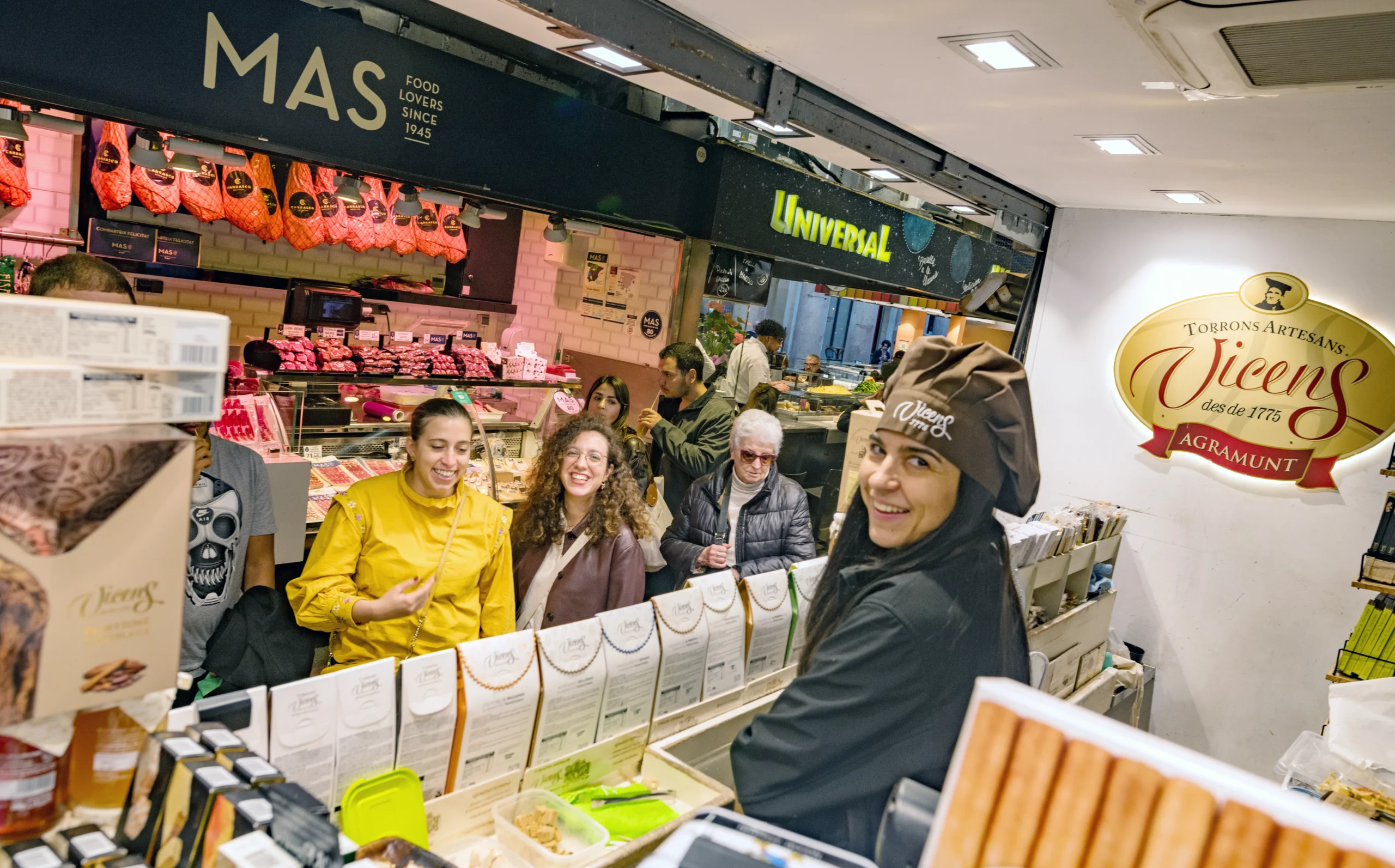 Vendor and guests at Barcelona Markets Tour