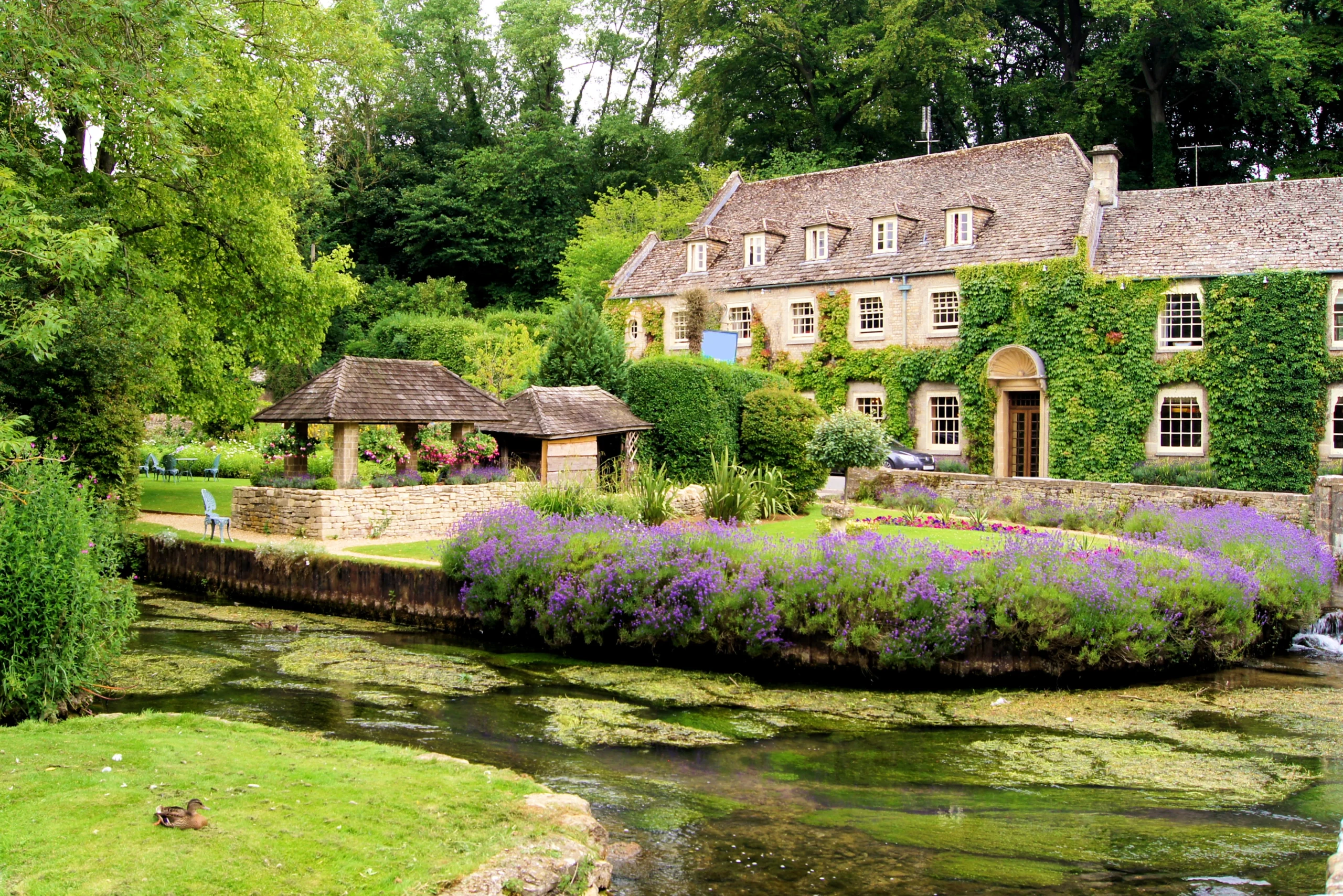 Cotswold village of Bibury during The Cotswolds & Windsor Castle guided experience