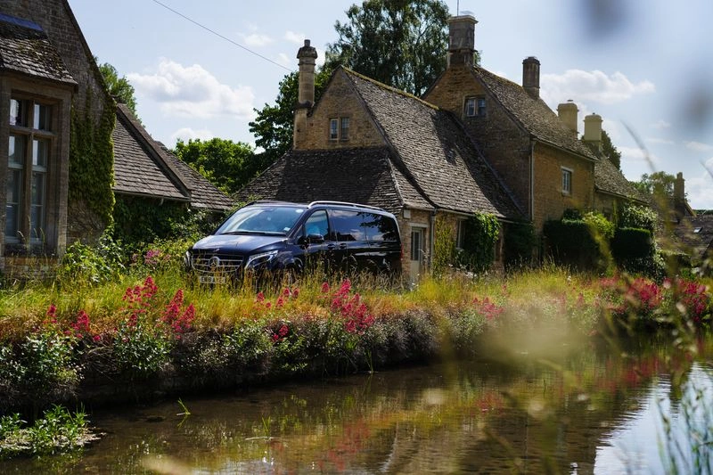 Private transfer in Bibury during Cotswolds premium experience